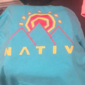 Nativ T-shirt
